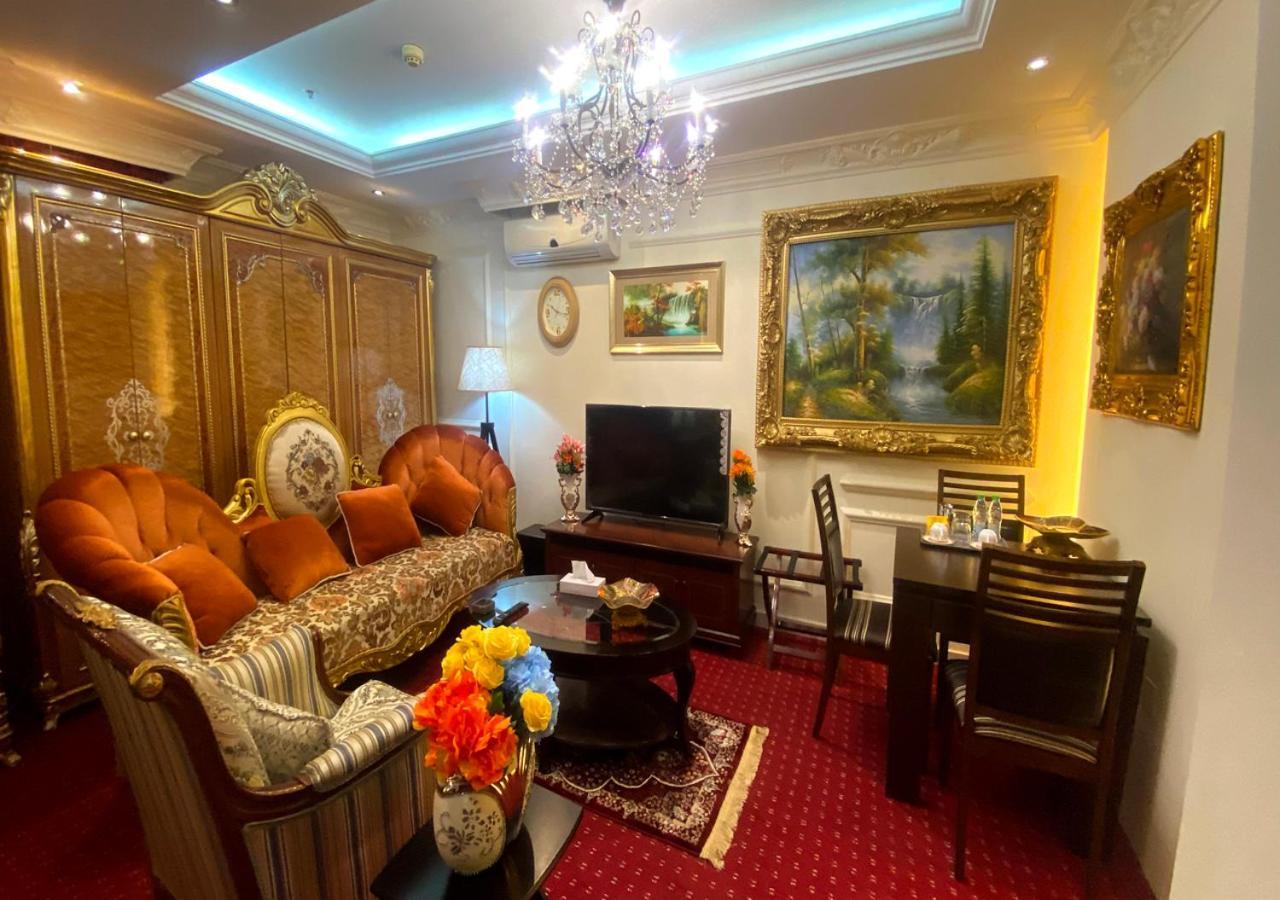 Majestic Hotel ドーハ エクステリア 写真