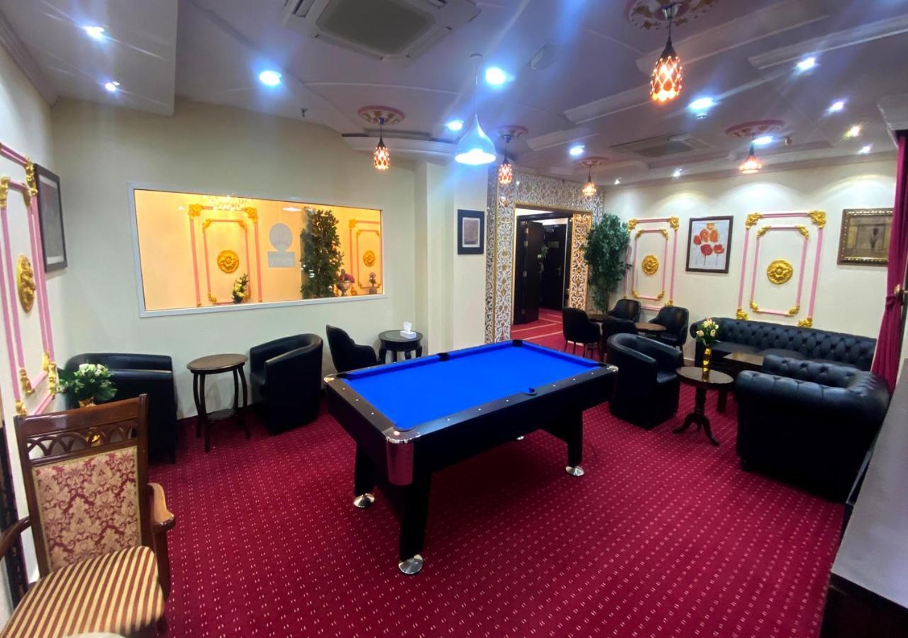 Majestic Hotel ドーハ エクステリア 写真