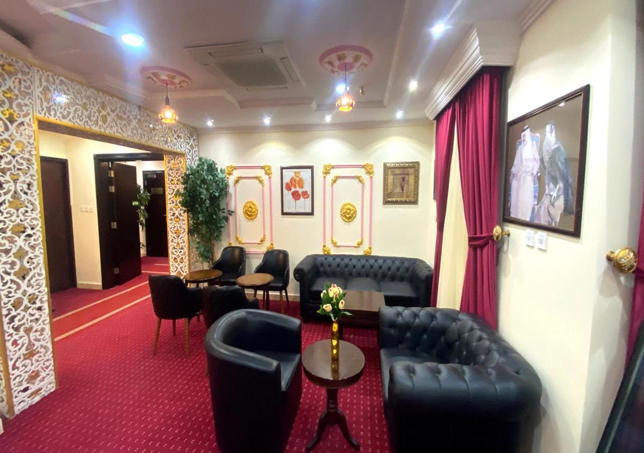 Majestic Hotel ドーハ エクステリア 写真